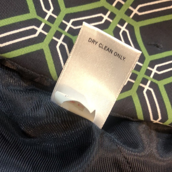 Beautiful pattern rain jacket - Picture 8 of 11